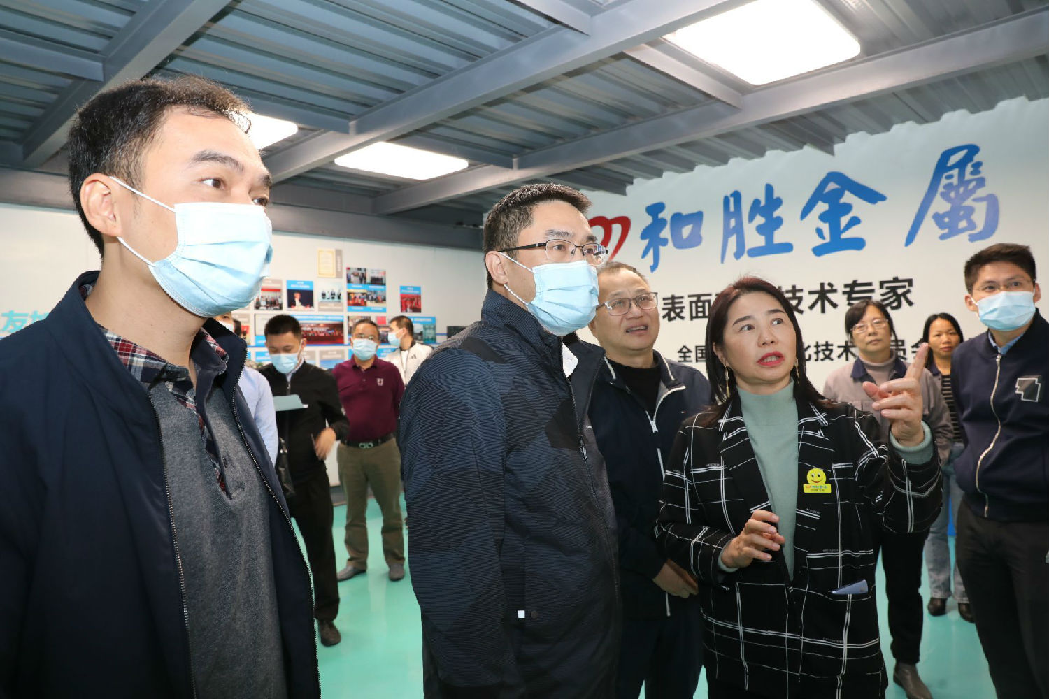 朱喆總經理介紹在專利申請和參與國際標準制定方面的和勝取得的成績